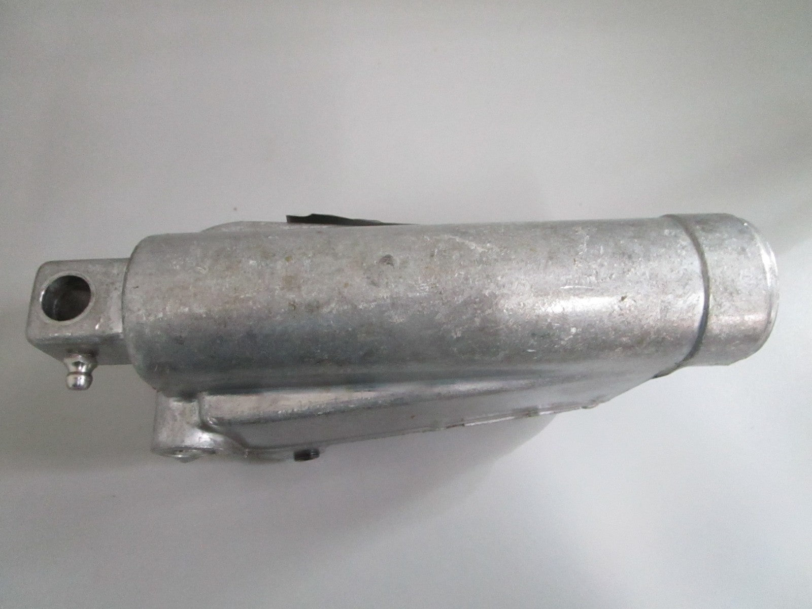 NEW OEM 173264 0173264 OMC Johnson Evinrude Valve Body & Gearcase Assy 0820