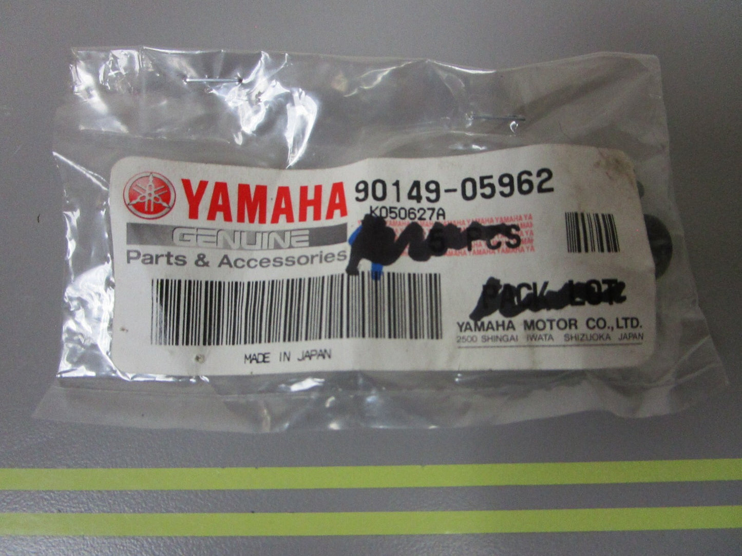 *NEW OEM* (LOT OF 4) 0810 Yamaha Screw 90149-05962-00