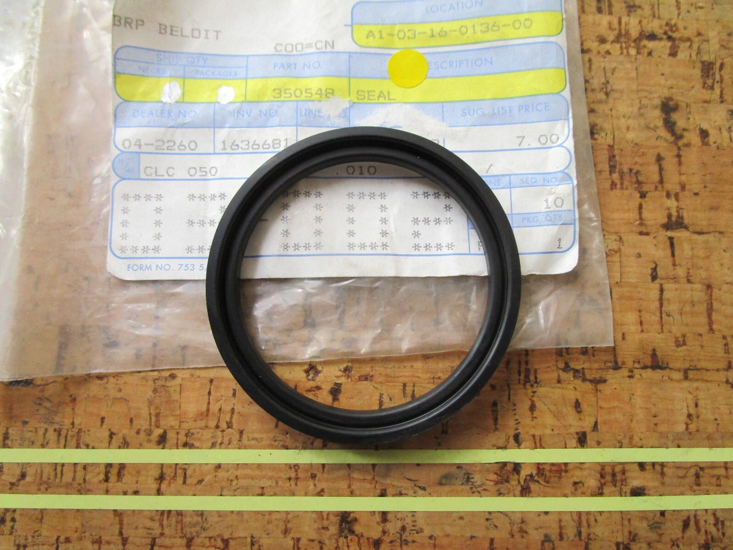 *NEW OEM* 0810 OMC Johnson Evinrude Seal 350548 0350548