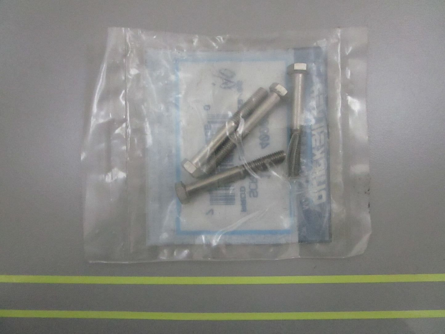 *NEW OEM* (LOT OF 4) 0810 Mercury Quicksilver Screw 10-4000310