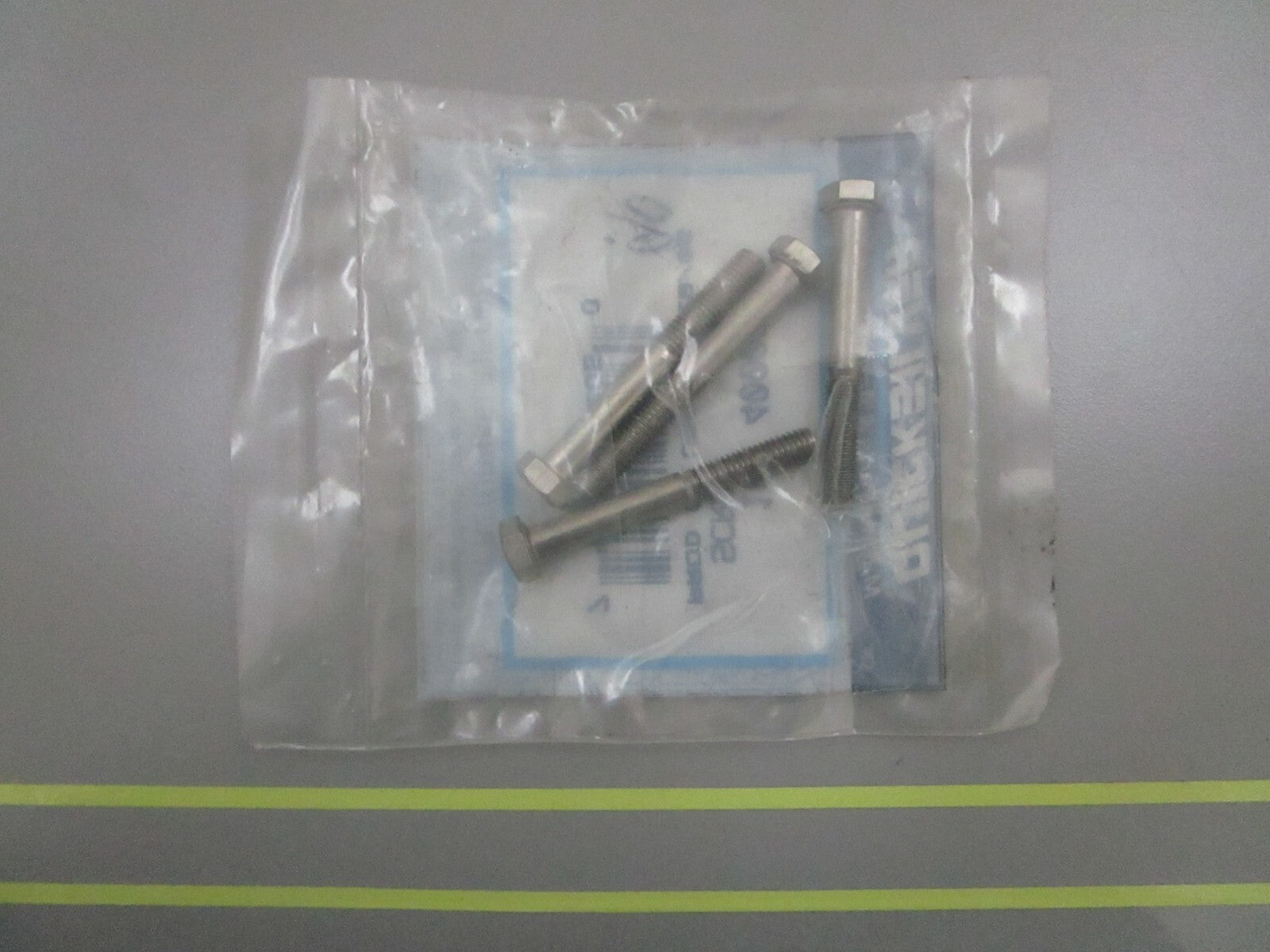 *NEW OEM* (LOT OF 4) 0810 Mercury Quicksilver Screw 10-4000310