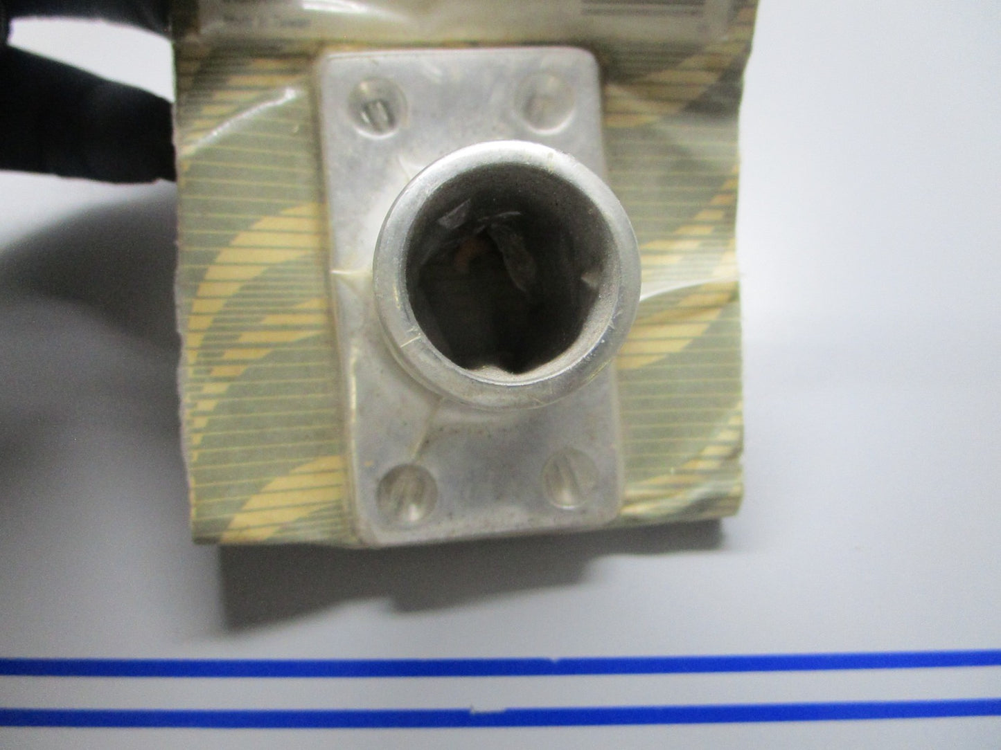 *NEW* 0810 Attwood 90 Degree Rail Base 66041-3
