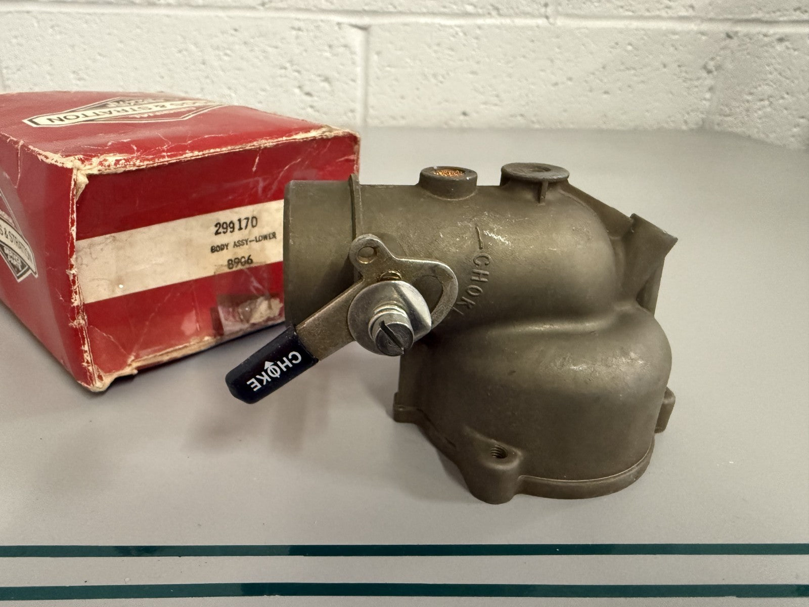 NEW OEM 299170 Briggs & Stratton Carb Lower Body Assy 0820