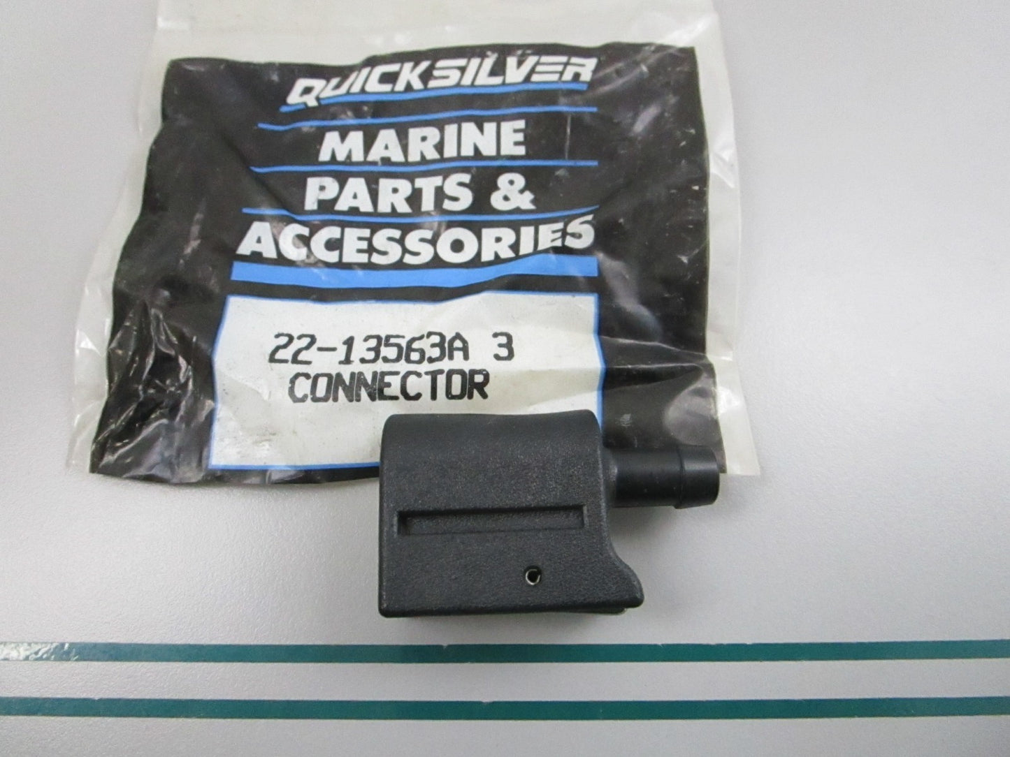 NEW OEM 22-13563A3 Mercury Quicksilver Connector 0810