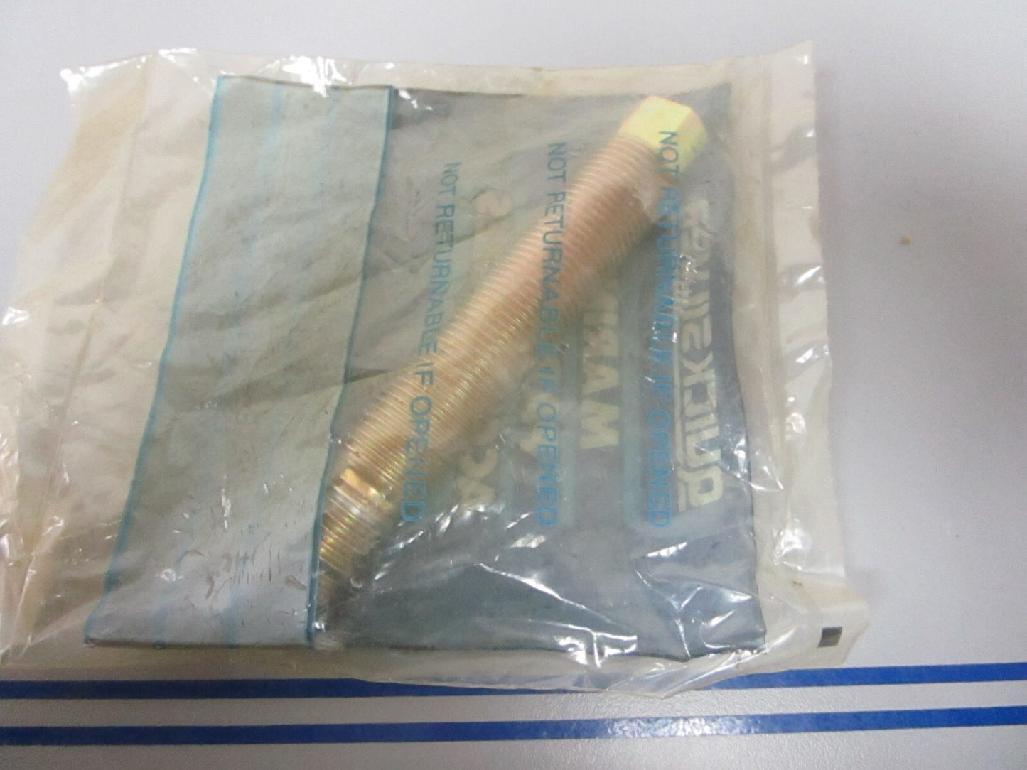 *NEW OEM* 0810 Mercury Quicksilver Stud 16-41012