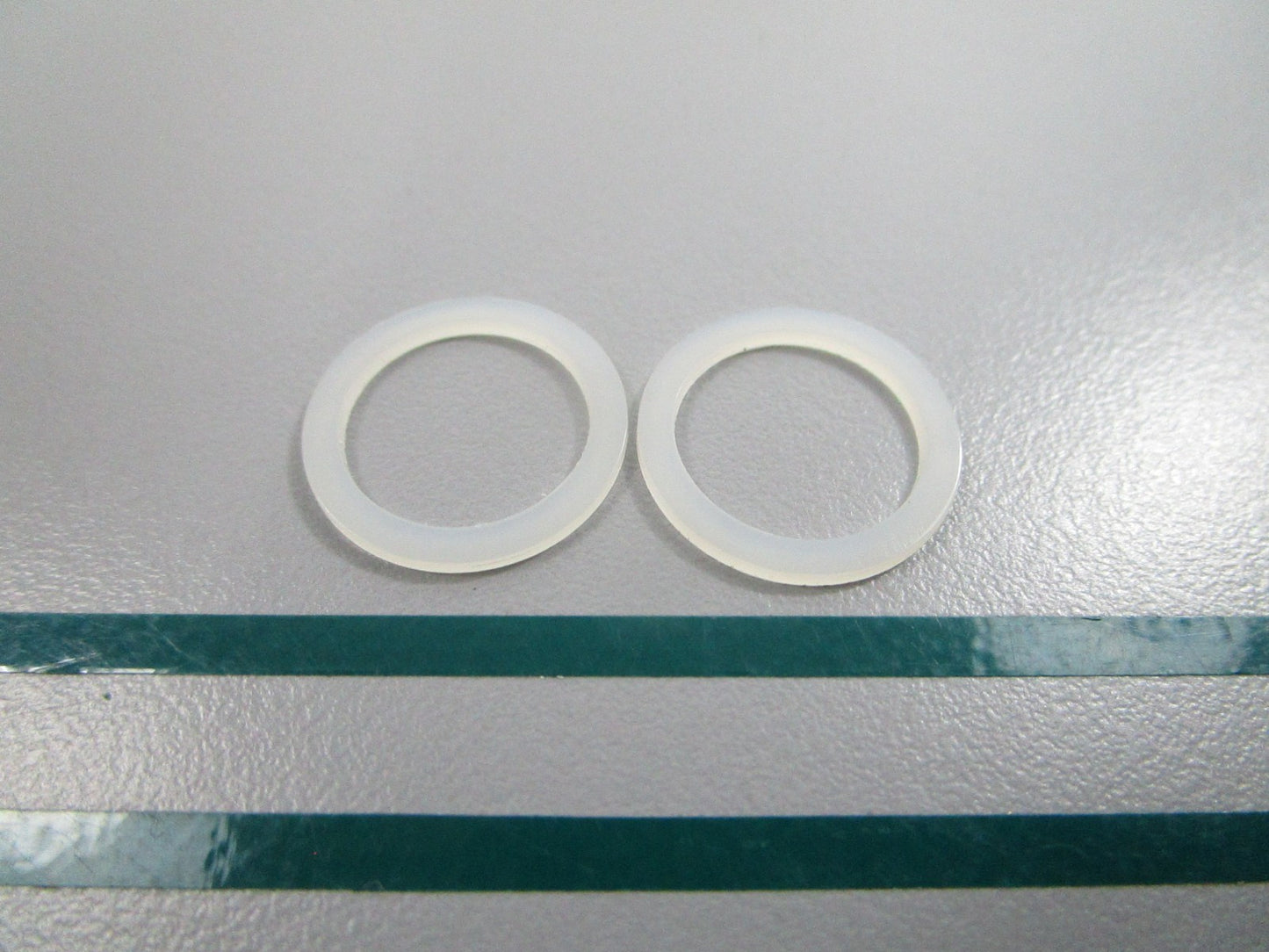 NEW OEM (LOT OF 2) 314390 0314390 OMC Johnson Evinrude Retainer 0810