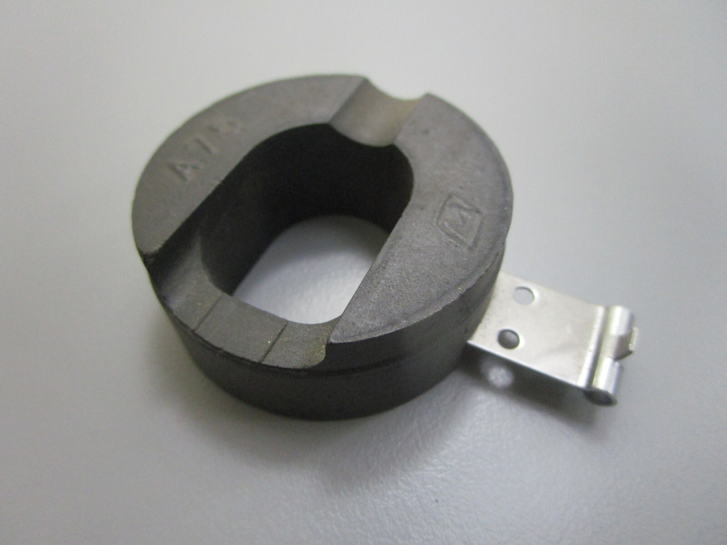 *NEW OEM* 0810 OMC Johnson Evinrude Float & Arm Assembly 396514 0396514