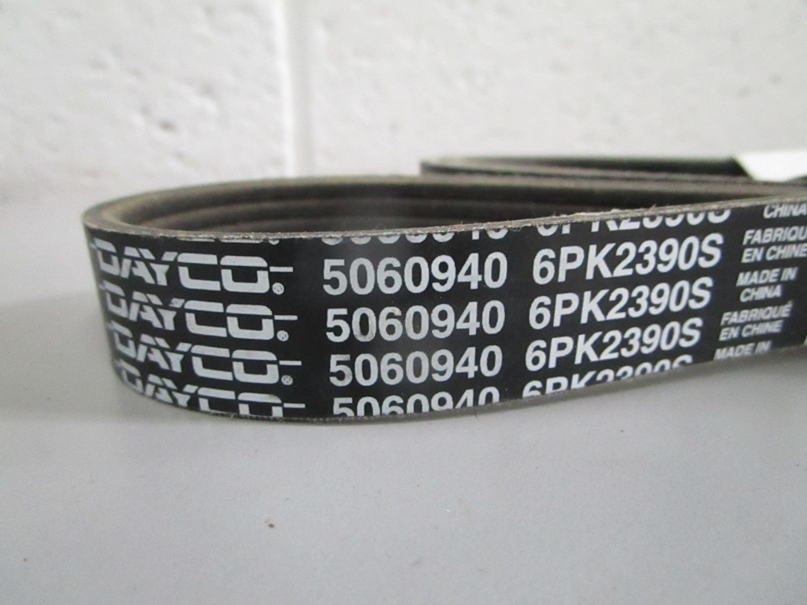 NEW OEM 5060940 Dayco Serpentine Belt 0820