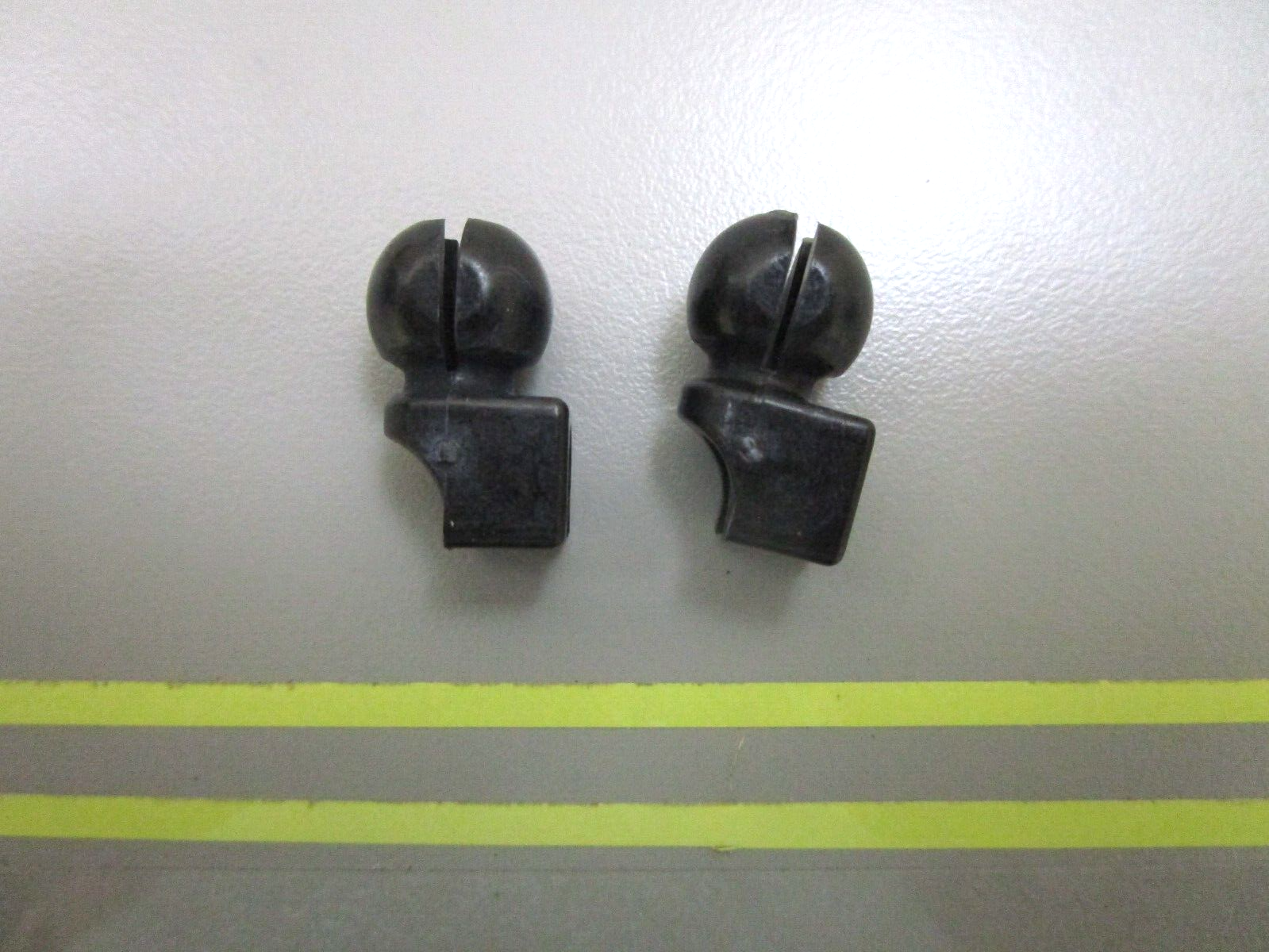 *NEW OEM* (LOT OF 2) 0750 OMC Johnson Evinrude BALL SOCKET 313703 0313703