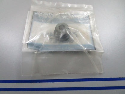 *NEW OEM* 0810 Mercury Quicksilver Grommet 25-813644