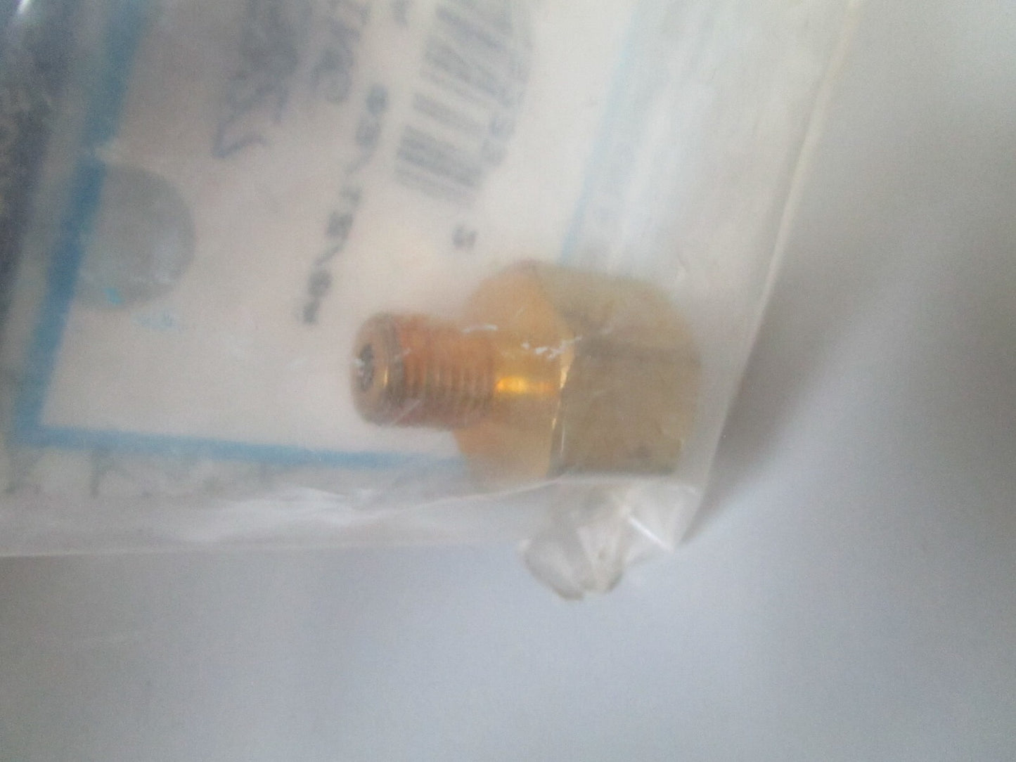 *NEW OEM* 0810 Mercury Quicksilver Fitting 22-805027