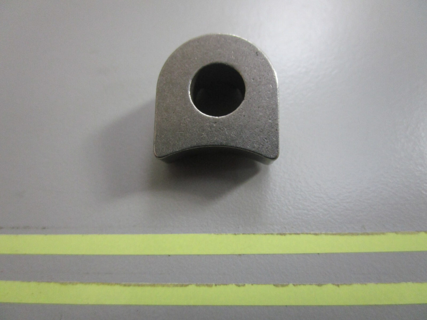 *NEW OEM* 0810 Volvo Penta Clamp 833878