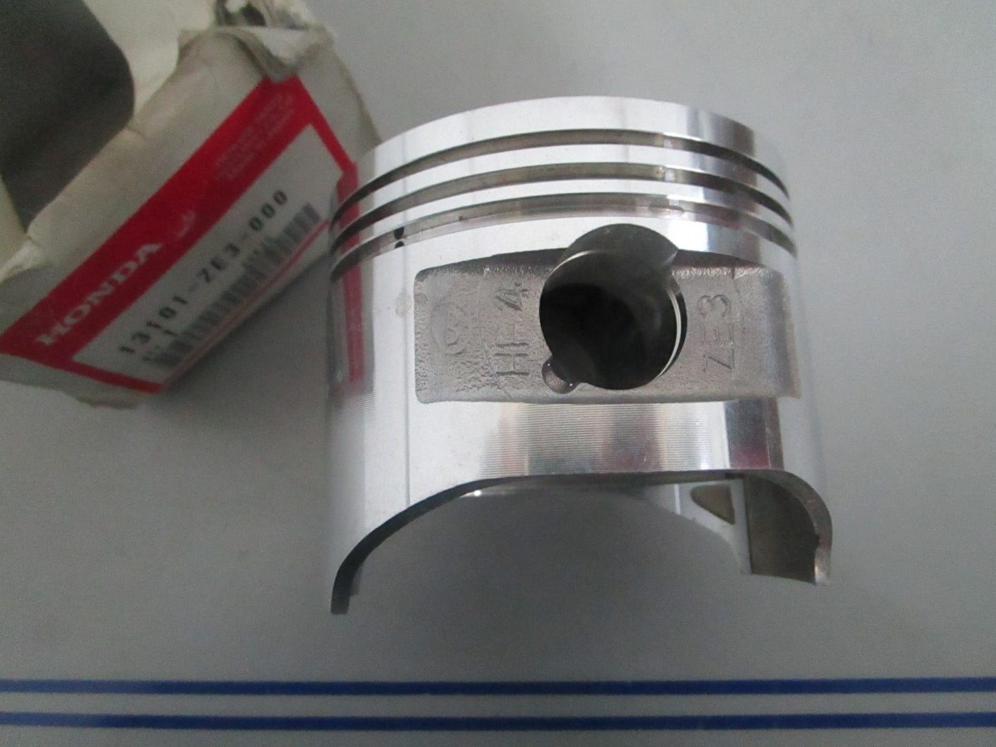 *NEW OEM* 0820 Honda Piston 13101-ZE3-000