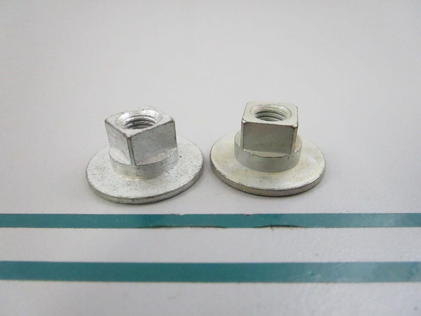 NEW OEM (LOT OF 2) 26711 Mercury Quicksilver Pivot 0810