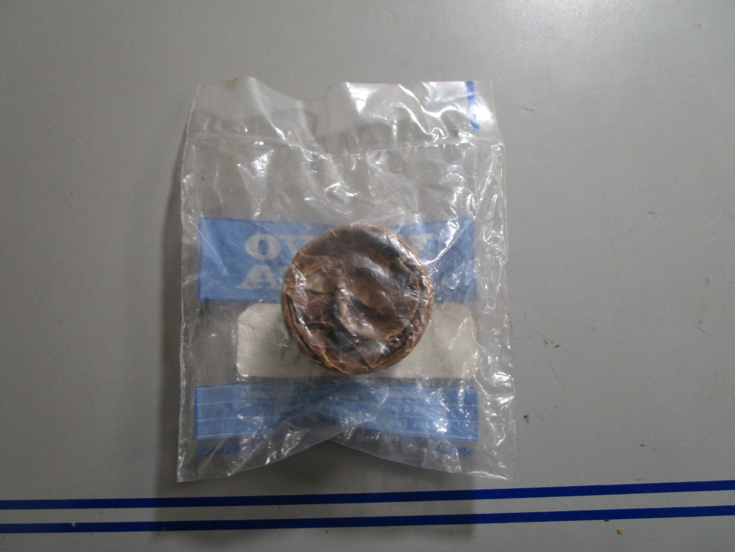 *NEW OEM* 0810 Volvo Penta Bushing 3581021