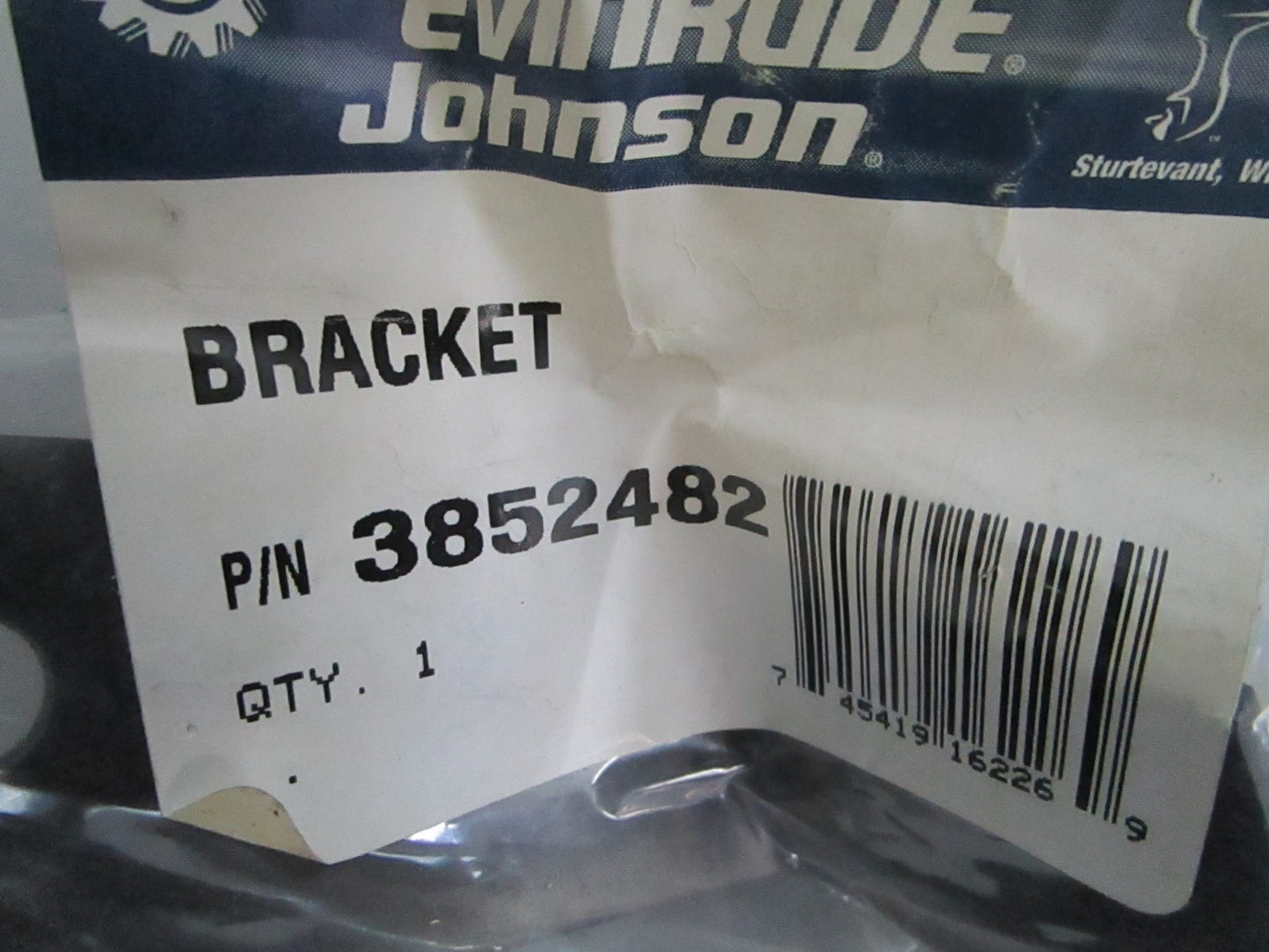 *NEW OEM* 0820 OMC Johnson Evinrude Bracket 3852482