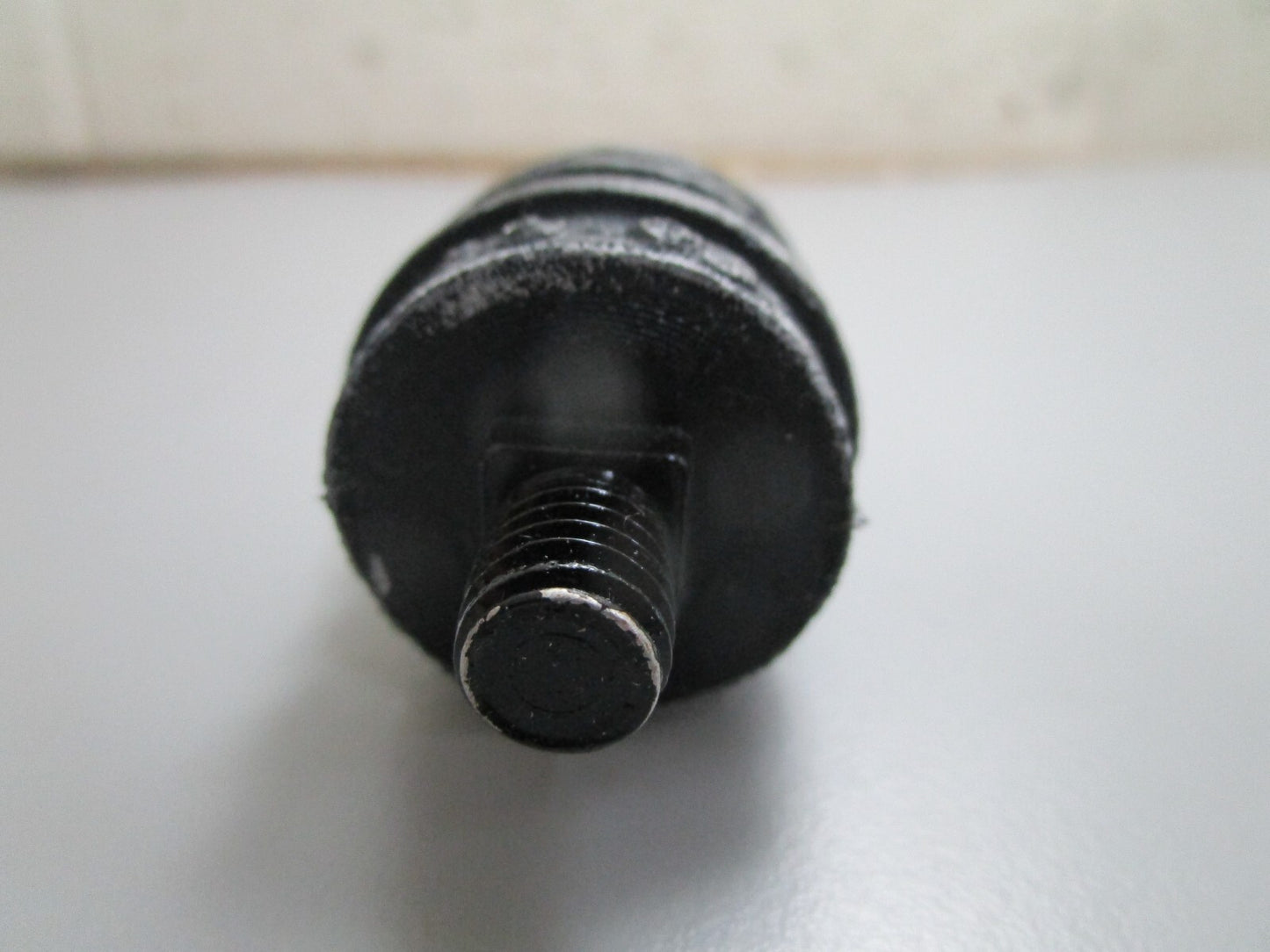 *NEW OEM* 0820 OMC Johnson Evinrude Rubber Mount 331812 0331812