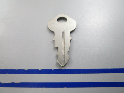 NEW OEM 501578 0501578 OMC Johnson Evinrude KF63 Ignition Key 0810