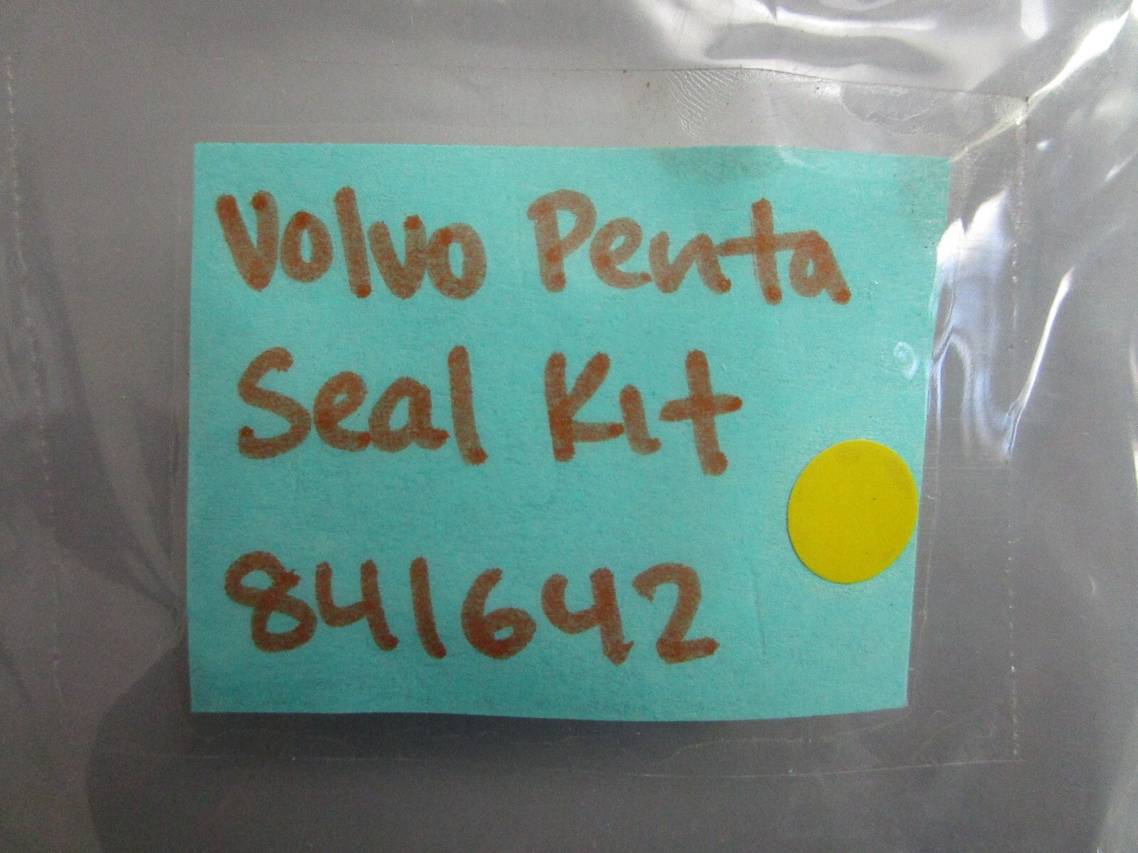 *NEW OEM* 0810 Volvo Penta Seal Kit 841642