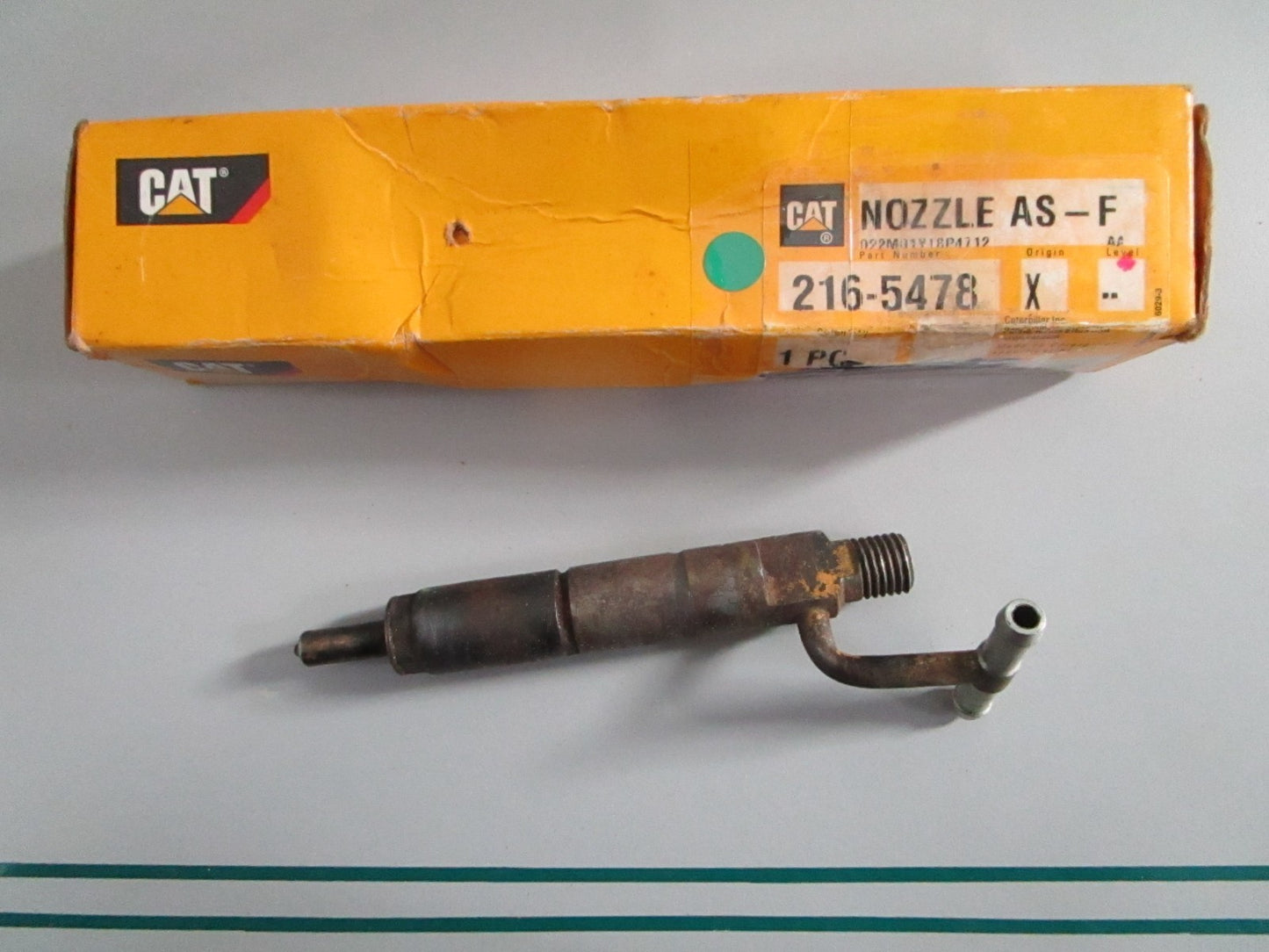 NEW OEM 216-5478 CAT Fuel Injector Nozzle 0820