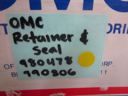 *NEW OEM* 0810 OMC Johnson Evinrude Retainer & Seal 980478 990806
