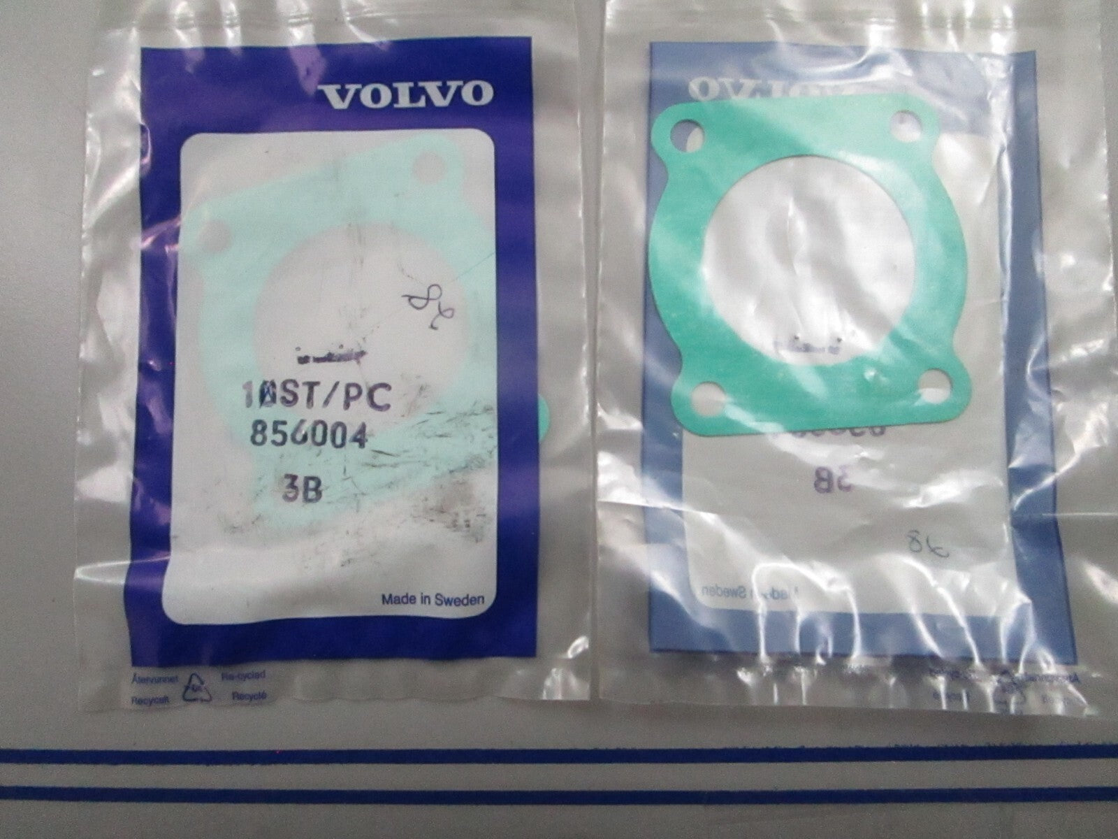 *NEW OEM* (LOT OF 2) 0810 Volvo Penta Thermostat Gasket 856004