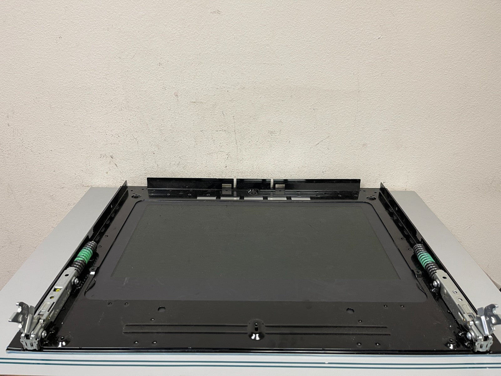 NEW OEM W11602609 Whirlpool Door Glass Assy 0820