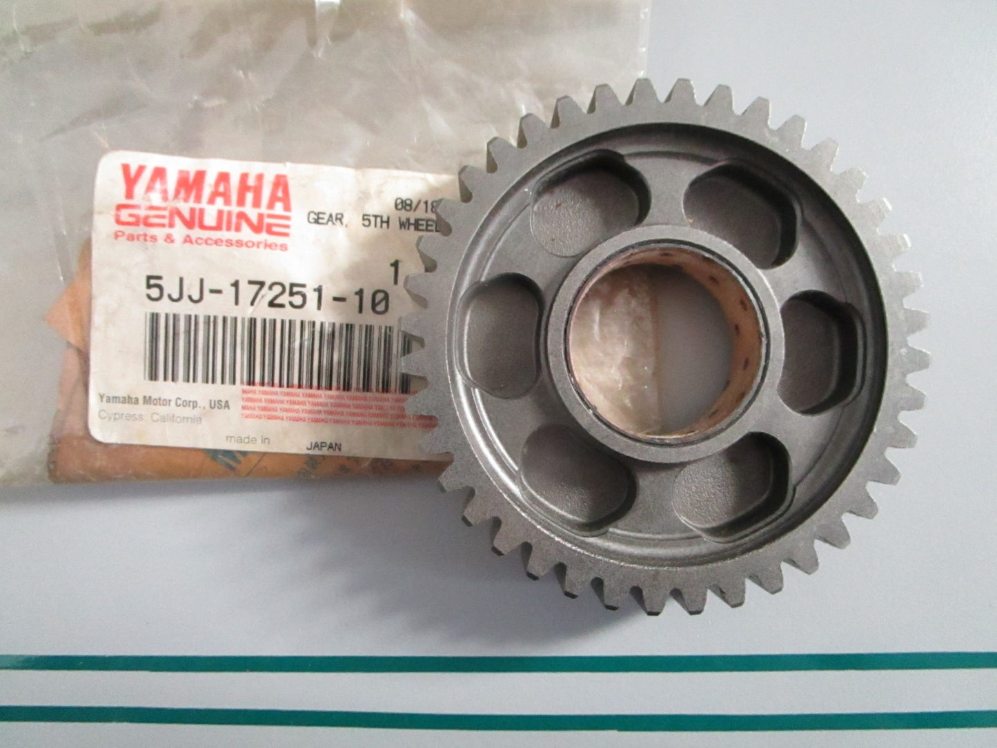 NEW OEM 5JJ-17251-10-00 Yamaha 5th Wheel Gear 0820