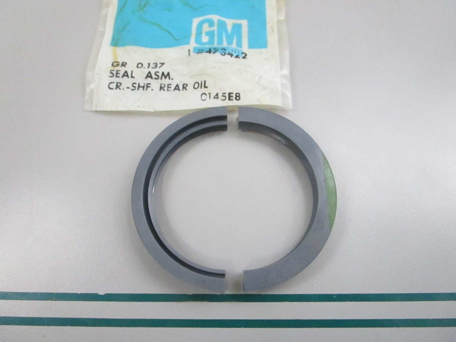 NEW OEM 473422 GM Seal Assembly 0810