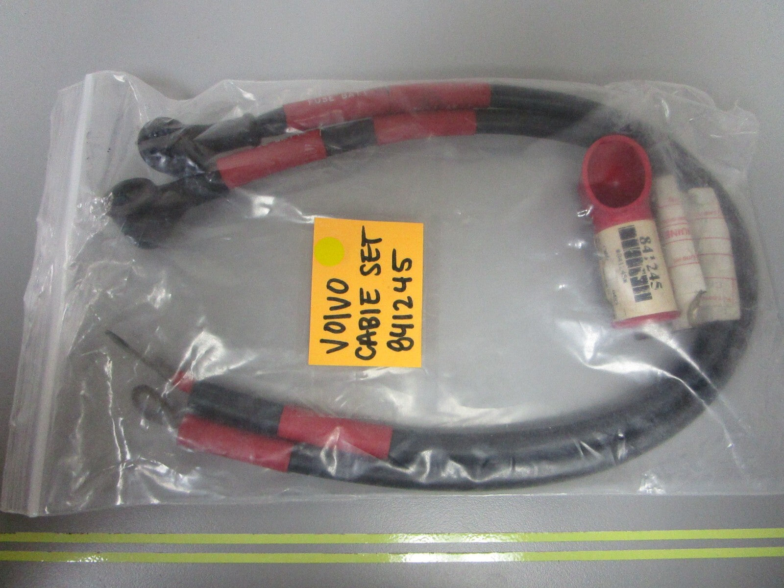 *NEW OEM* 0810 Volvo Penta Cable Set 841245