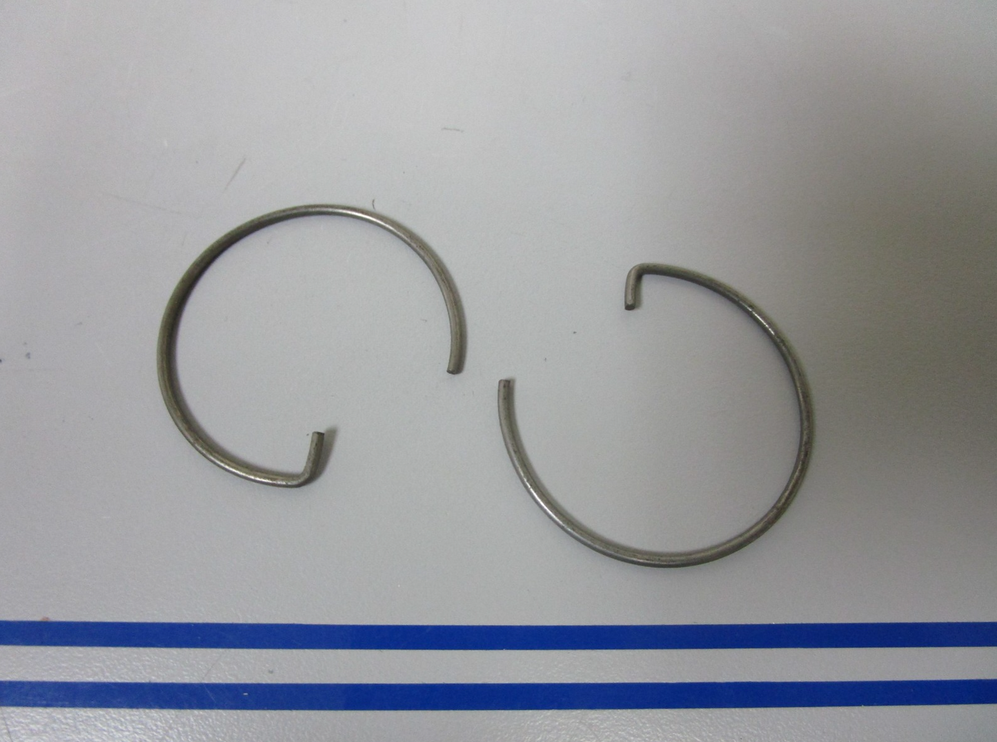 *NEW OEM* (LOT OF 2) 0810 Volvo Penta Retaining Ring 191848