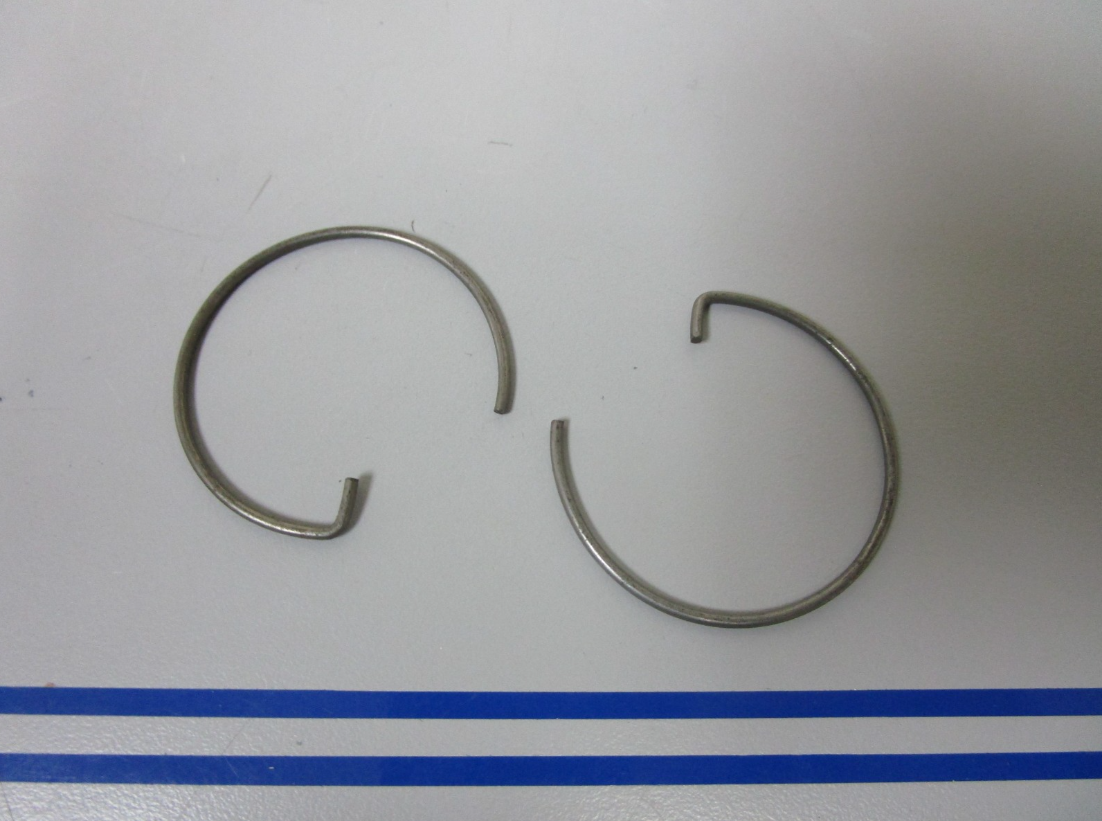 *NEW OEM* (LOT OF 2) 0810 Volvo Penta Retaining Ring 191848