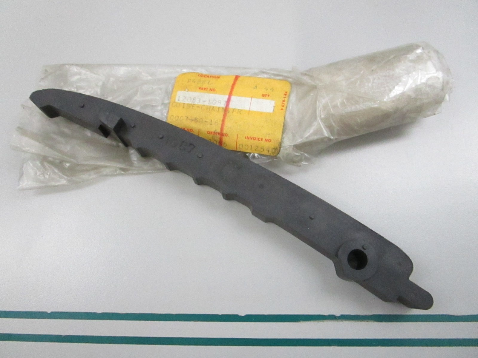 NEW OEM 12053-1087 Kawasaki Chain Guide 0810