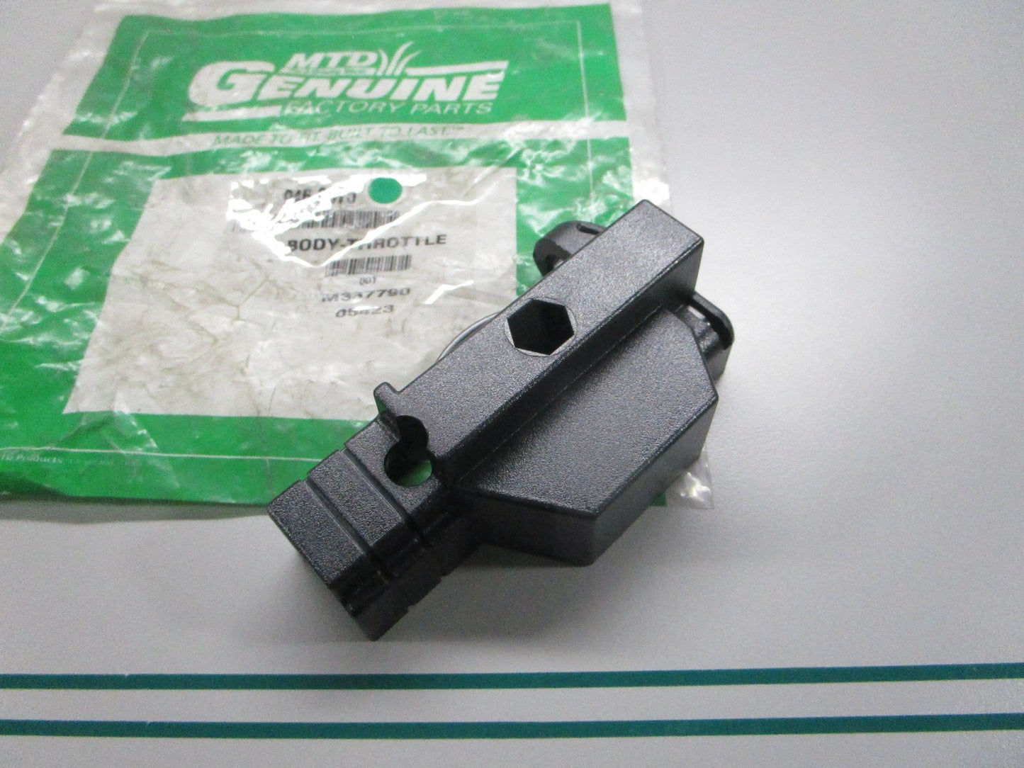 NEW OEM 946-0875 MTD Throttle Body 0810