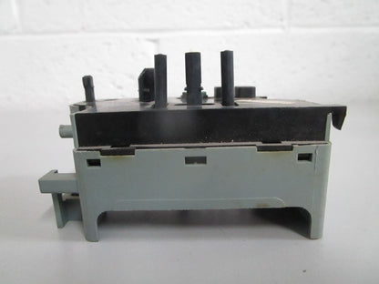 NEW OEM 0038202810 Mercedes-Benz Power Seat Control Module 0820