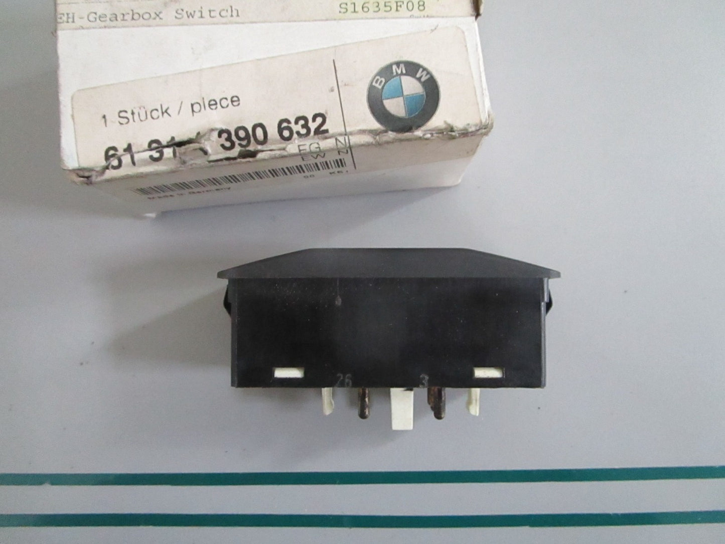 NEW OEM 61311390632 BMW Gearbox Switch 0820