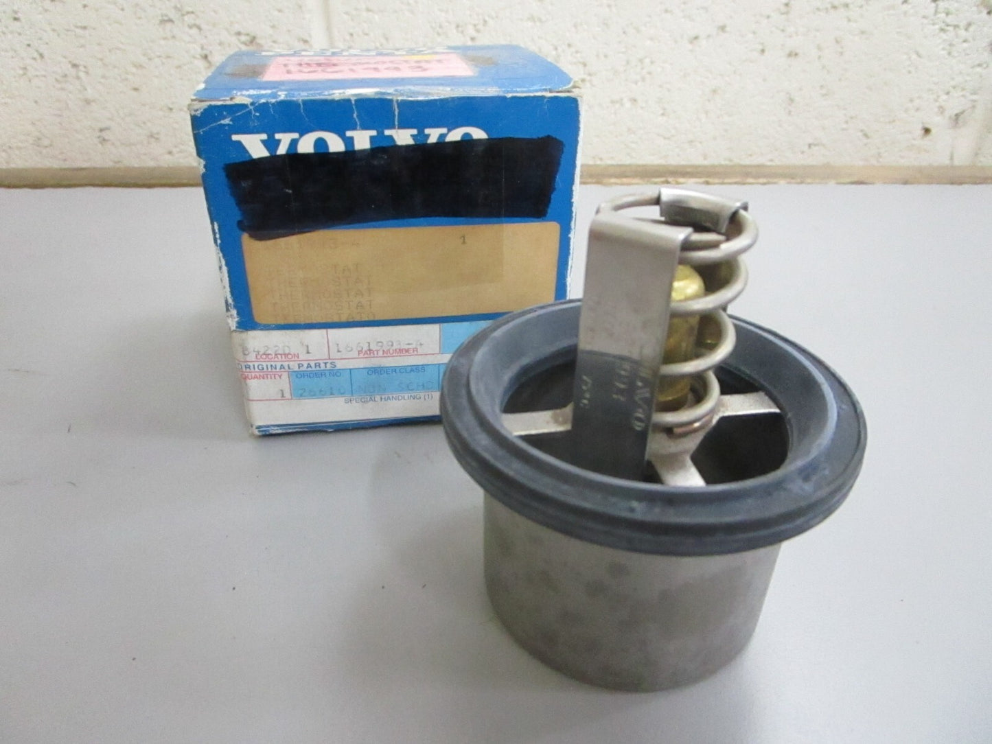 *NEW OEM* 0820 Volvo Penta Thermostat 1661993