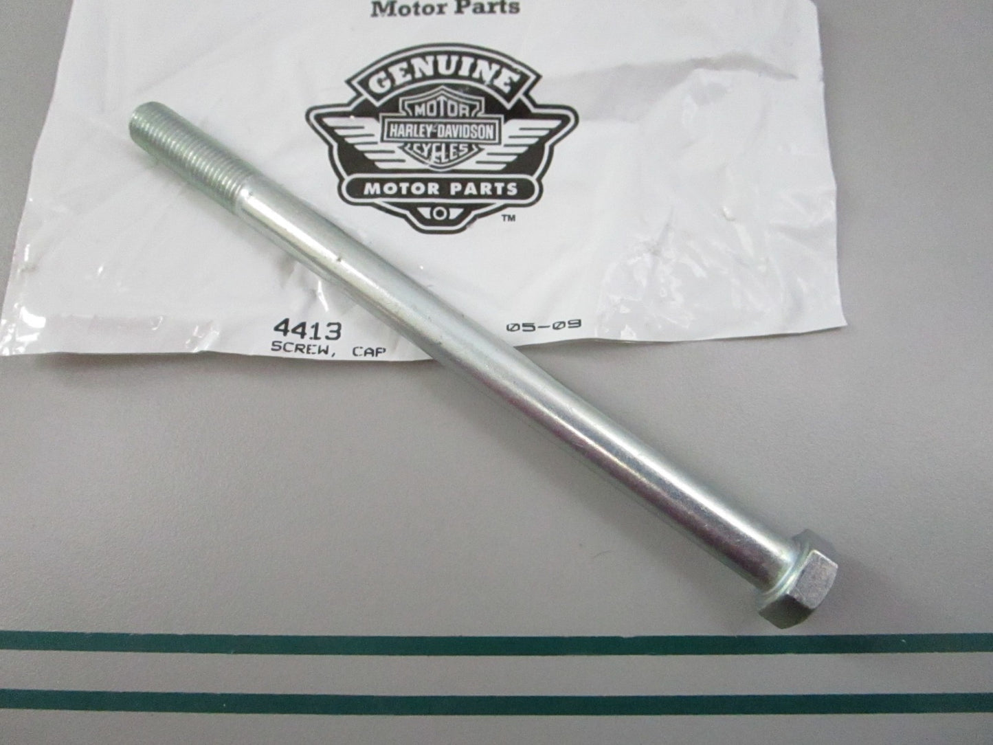 NEW OEM 4413 Harley Davidson Bolt 0810