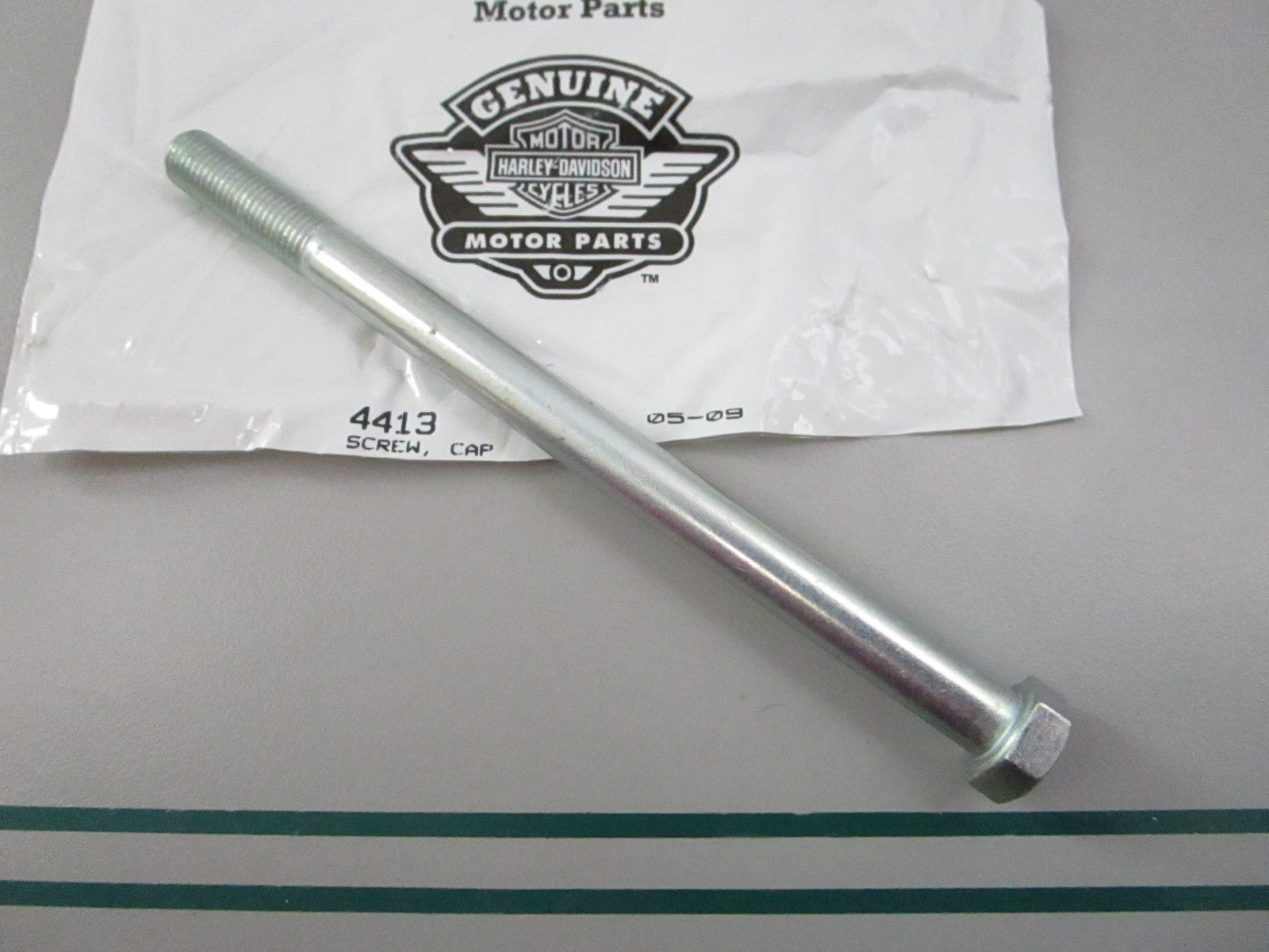 NEW OEM 4413 Harley Davidson Bolt 0810