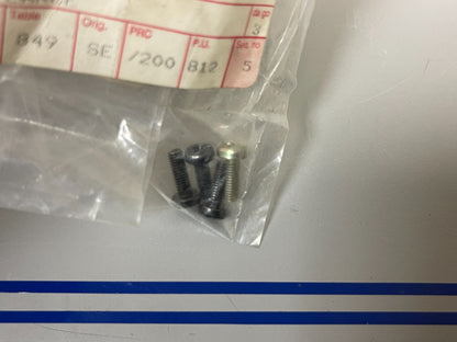 *NEW OEM* (LOT OF 4) 0810 Volvo Penta Screw 956061
