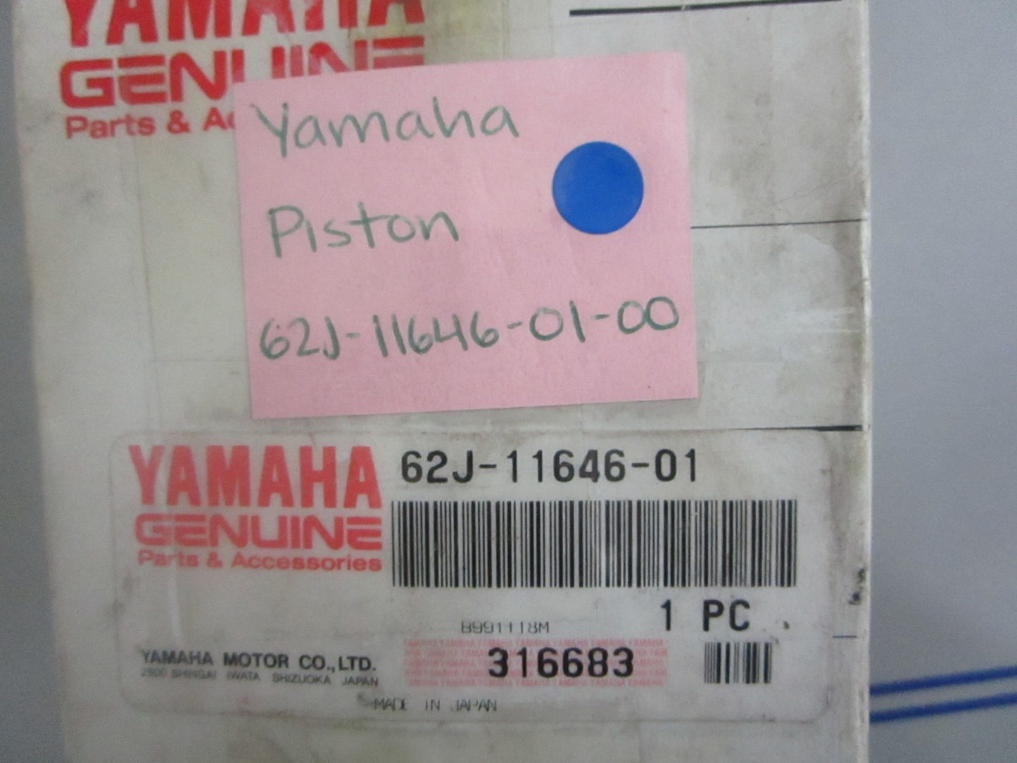 *NEW OEM* 0820 Yamaha Piston 62J-11646-01-00