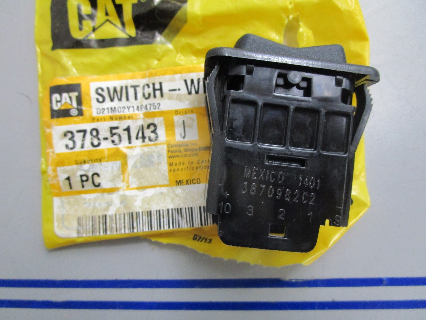 *NEW OEM* 0820 CAT 12AMP Window Regulator Switch 378-5143