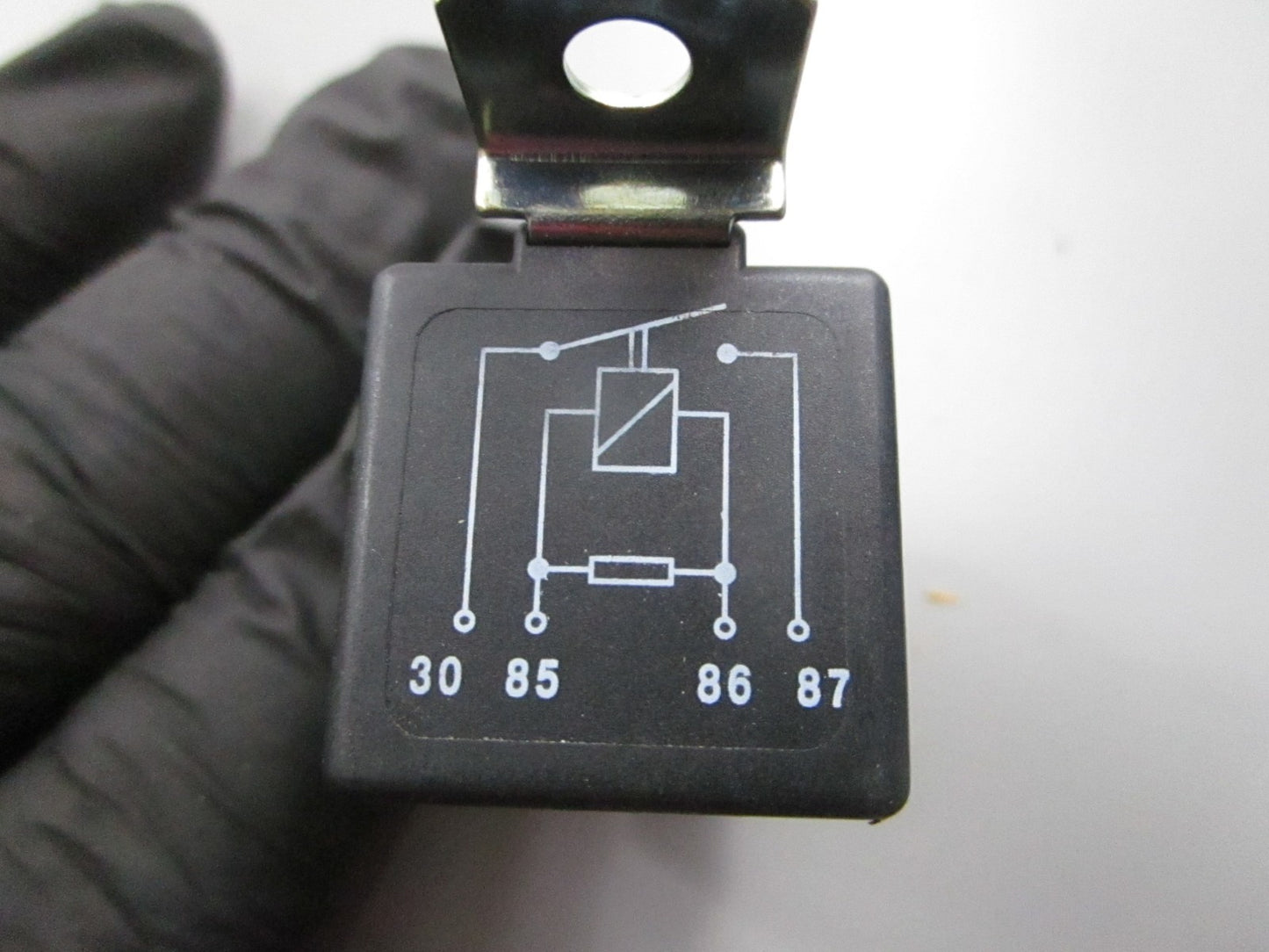 *NEW OEM* 0810 Volvo Penta Relay 873740