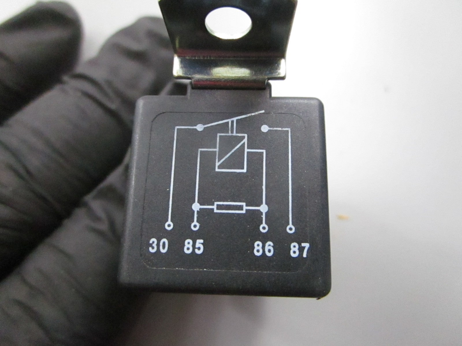 *NEW OEM* 0810 Volvo Penta Relay 873740