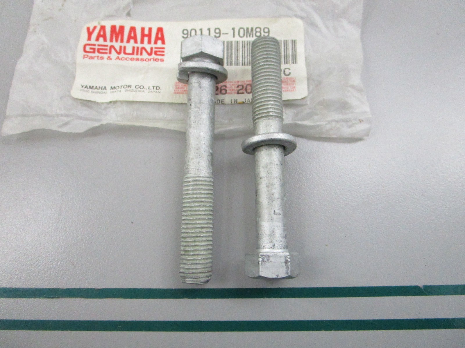 NEW OEM (LOT OF 2) 90119-10M89-00 Yamaha Bolt 0810