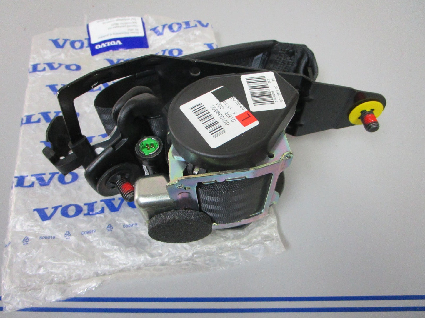 NEW OEM 31351464 Volvo Penta XC90 Lap & Shoulder Seat Belt 0720