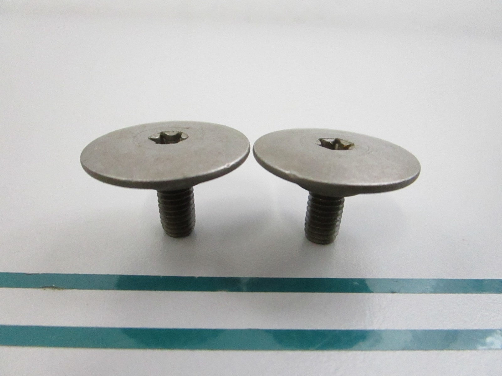 NEW OEM (LOT OF 2) 0423-101 Arctic Cat 6mm Body Screw 0810