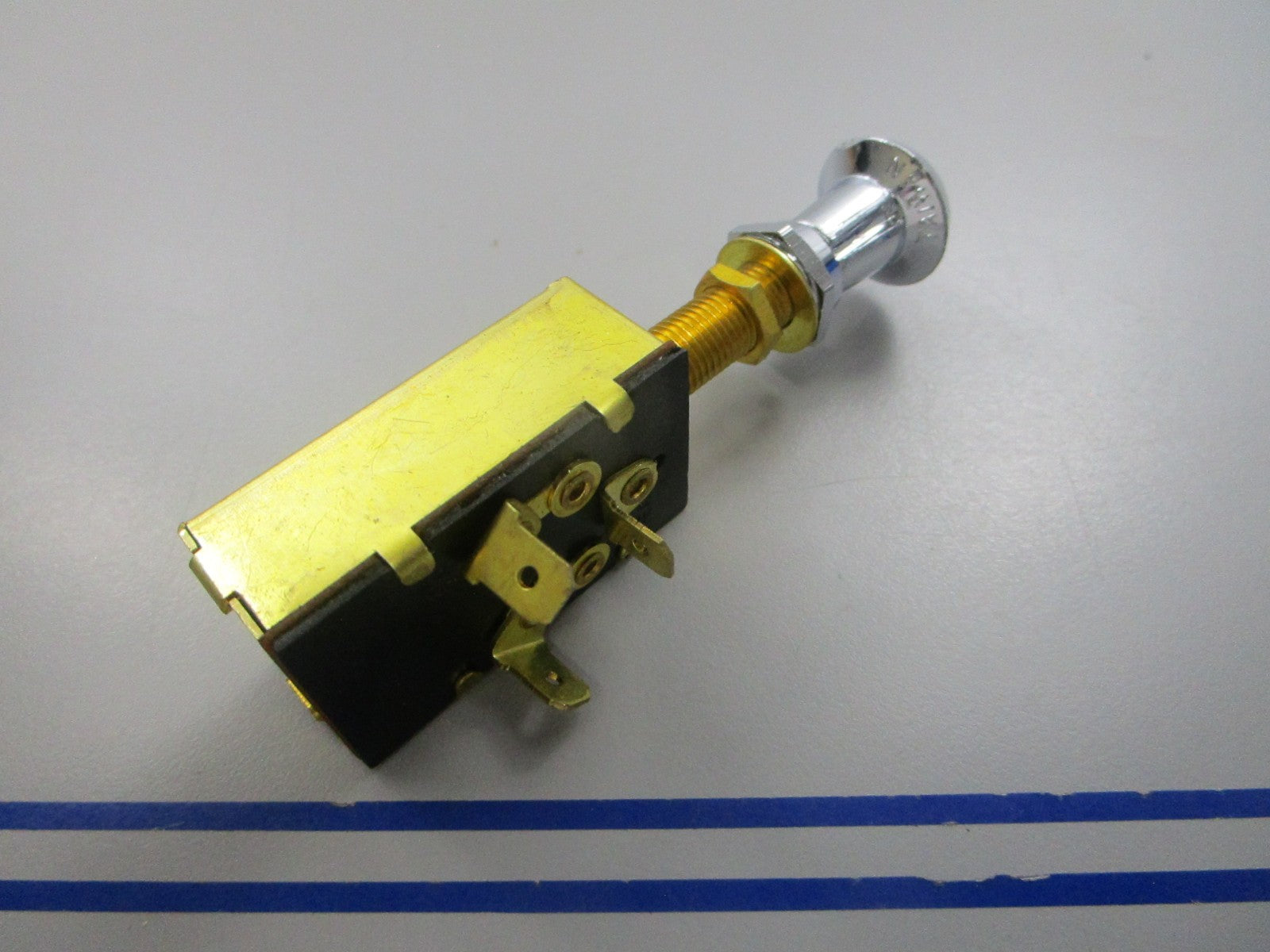 NEW MP39590 Sierra Push Pull Switch 0810