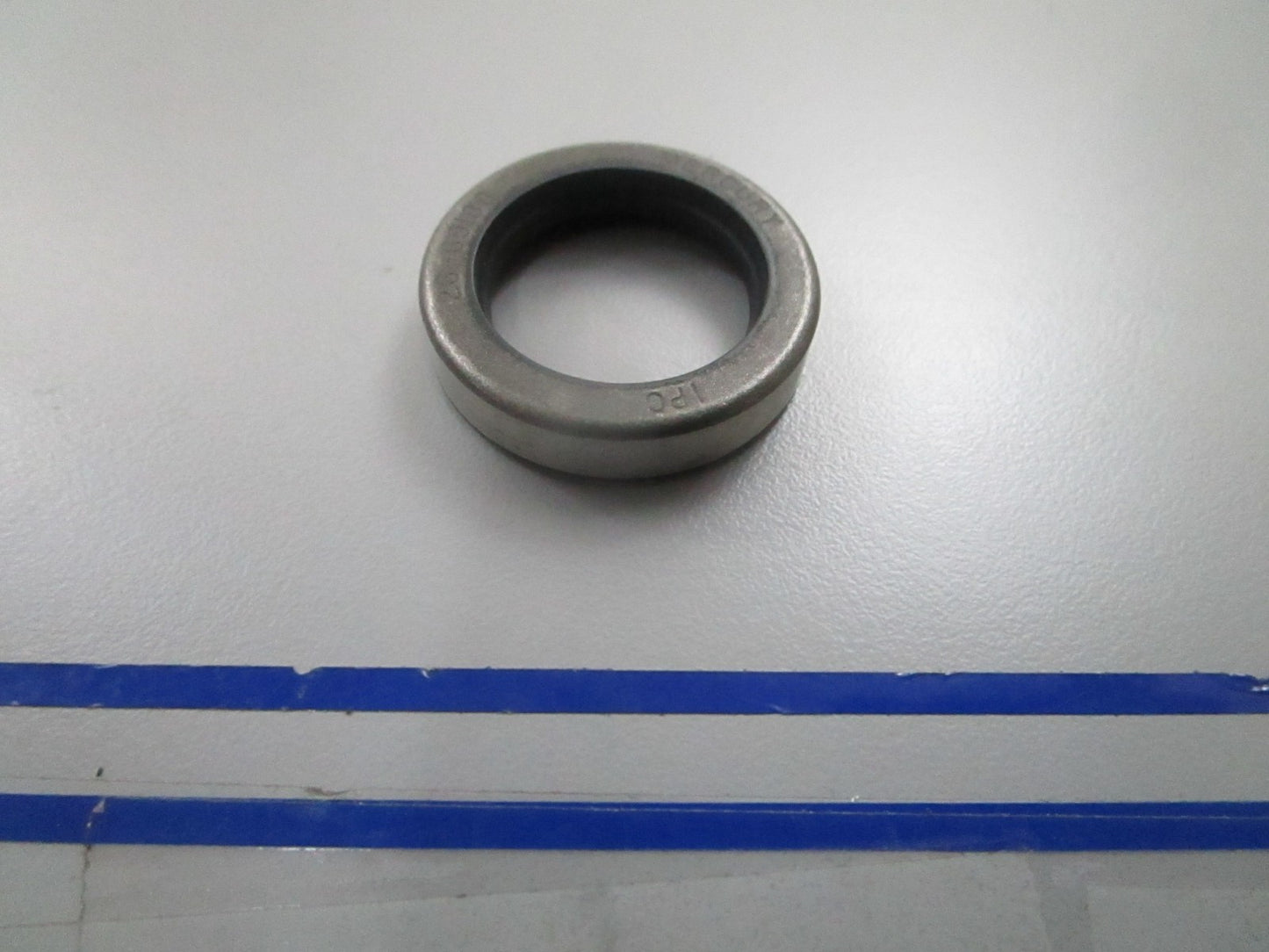 *NEW OEM* 0810 Mercury Quicksilver Seal 26-69188