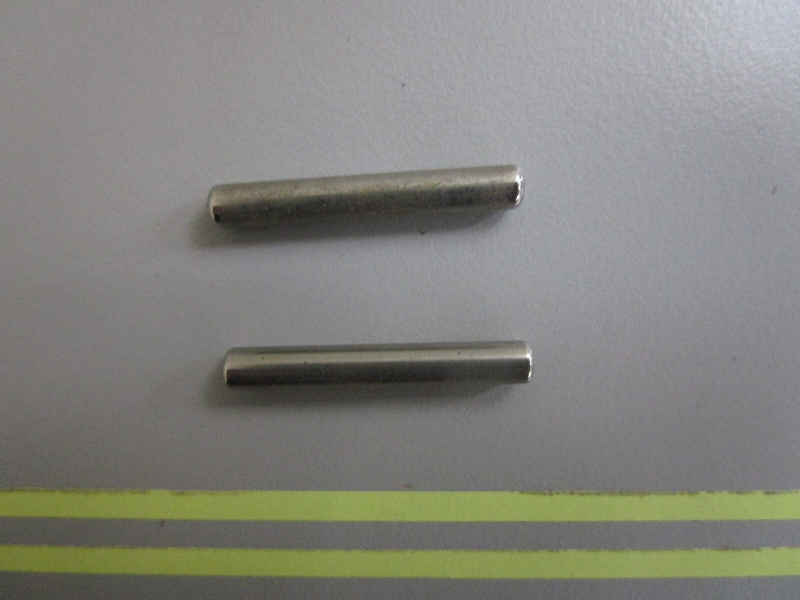 *NEW OEM* (LOT OF 2) 0810 OMC Johnson Evinrude Needle Bearing 381025 0381025